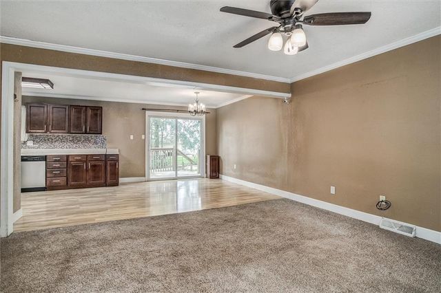 2500 SW Jackson Court, Blue Springs, MO 64015