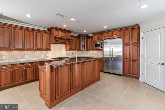 721 AVERY LN, Princeton, NJ 08542