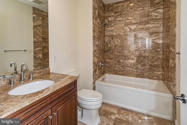 721 AVERY LN, Princeton, NJ 08542