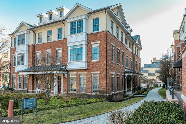 721 AVERY LN, Princeton, NJ 08542