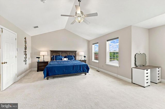 15 SPRINGFIELD DR, Collegeville, PA 19426