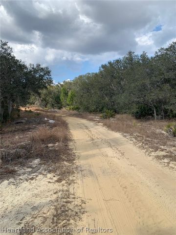 2242 N Barclay Road, Avon Park, FL 33825