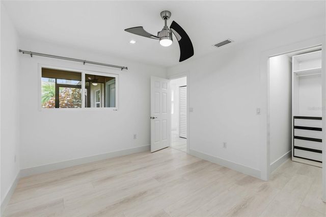 4756 OAK HILL DRIVE 16, Sarasota, FL 34232