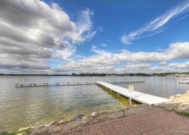 421 Village Drive, Walled Lake, MI 48390