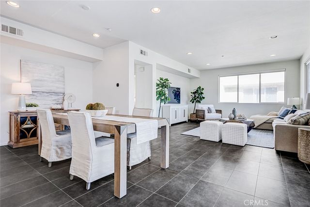 13029 Central Avenue 401, Hawthorne, CA 90250