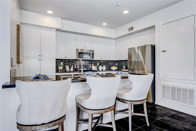 13029 Central Avenue 401, Hawthorne, CA 90250