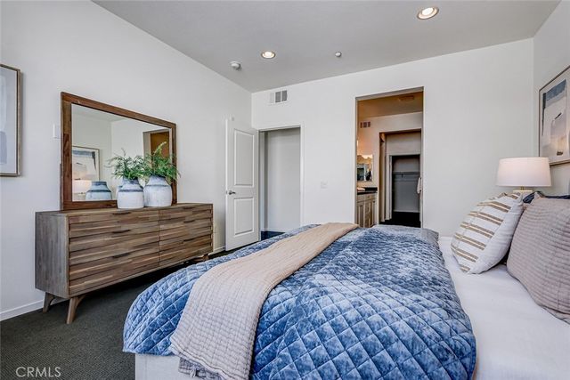 13029 Central Avenue 401, Hawthorne, CA 90250