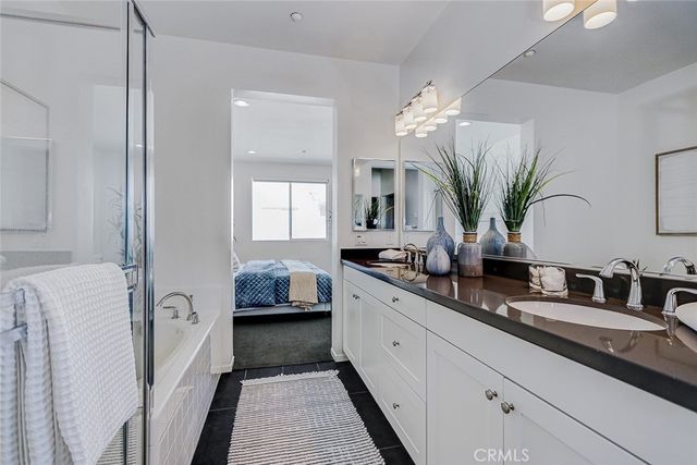 13029 Central Avenue 401, Hawthorne, CA 90250