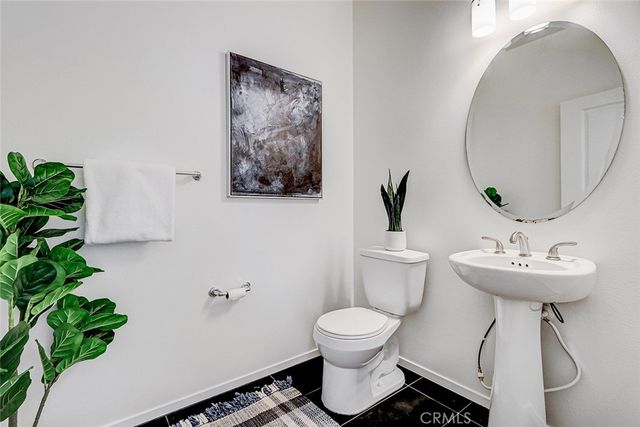 13029 Central Avenue 401, Hawthorne, CA 90250