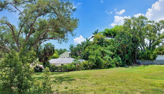 2155 ORIOLE DRIVE, Sarasota, FL 34239