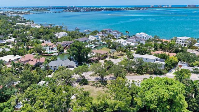 2155 ORIOLE DRIVE, Sarasota, FL 34239