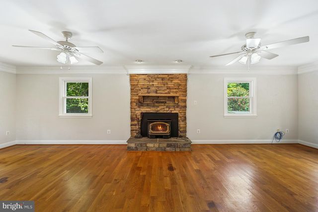 12312 WHITE EAGLE DR, Manassas, VA 20112