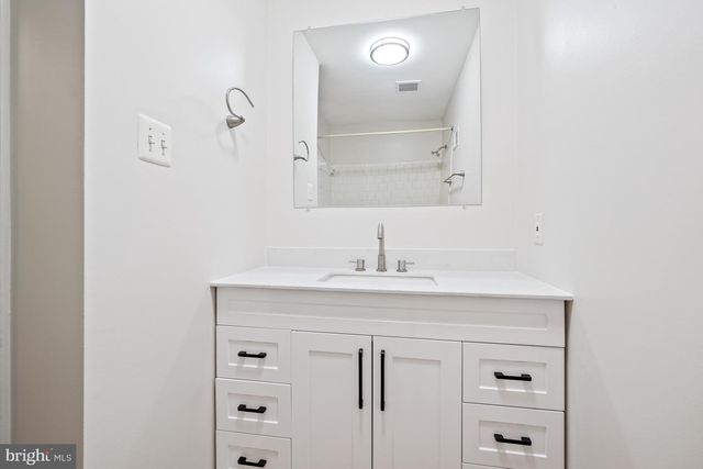 12312 WHITE EAGLE DR, Manassas, VA 20112