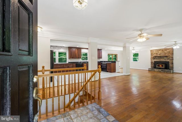 12312 WHITE EAGLE DR, Manassas, VA 20112