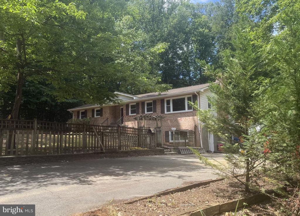 12312 WHITE EAGLE DR, Manassas, VA 20112