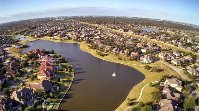 1312 Altavilla Lane, League City, TX 77573