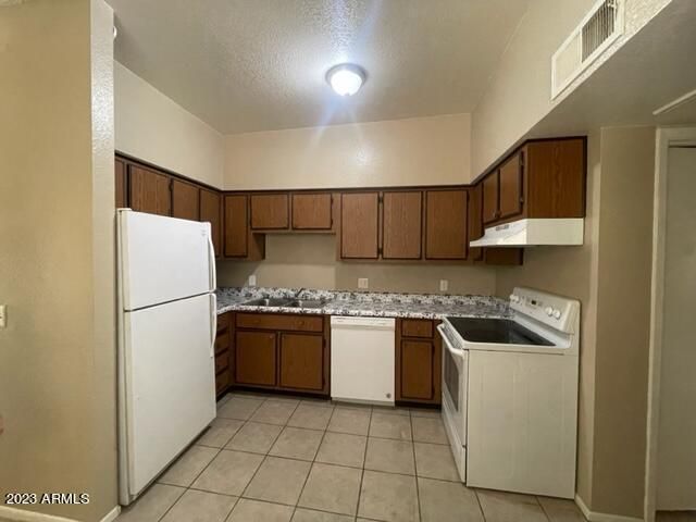 2802 E Monte Cristo Avenue Apt 102, Phoenix, AZ 85032