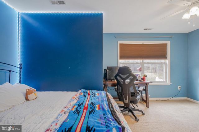 15 PINEY HILL LN, Fredericksburg, VA 22406