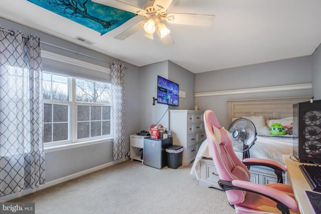 15 PINEY HILL LN, Fredericksburg, VA 22406