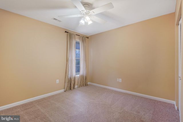 15 PINEY HILL LN, Fredericksburg, VA 22406