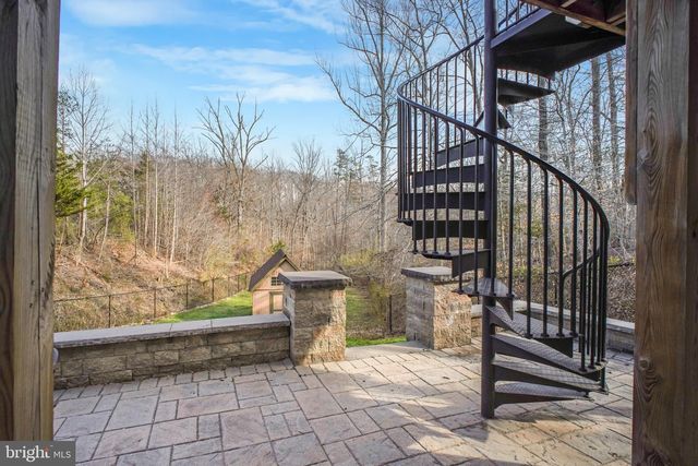 15 PINEY HILL LN, Fredericksburg, VA 22406