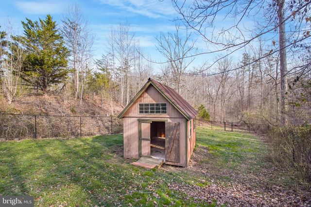 15 PINEY HILL LN, Fredericksburg, VA 22406