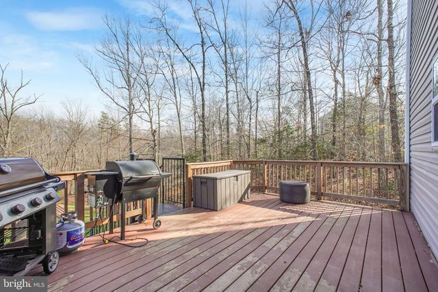 15 PINEY HILL LN, Fredericksburg, VA 22406