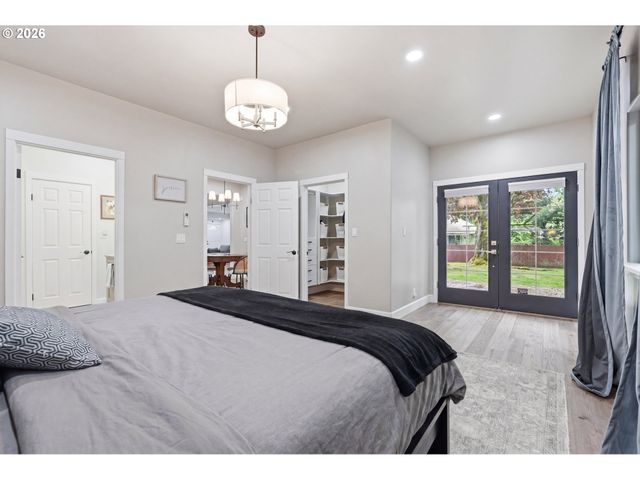 9275 Sw APACHE Dr, Tualatin, OR 97062