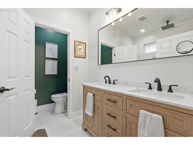 9275 Sw APACHE Dr, Tualatin, OR 97062