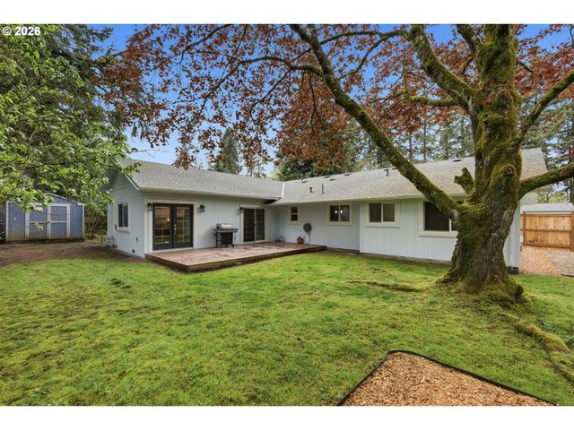 9275 Sw APACHE Dr, Tualatin, OR 97062