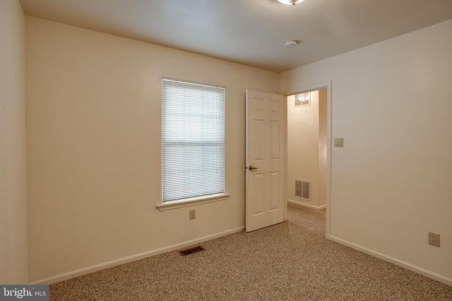 128 KETTLEBROOK DR, Mount Laurel, NJ 08054
