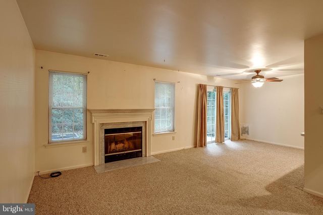 128 KETTLEBROOK DR, Mount Laurel, NJ 08054