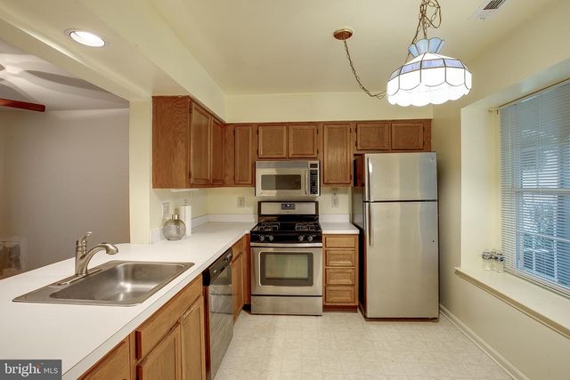128 KETTLEBROOK DR, Mount Laurel, NJ 08054