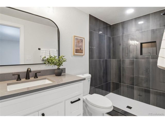 3075 S Emerson Way, Englewood, CO 80113