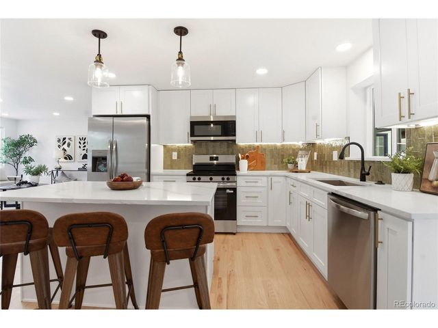 3075 S Emerson Way, Englewood, CO 80113