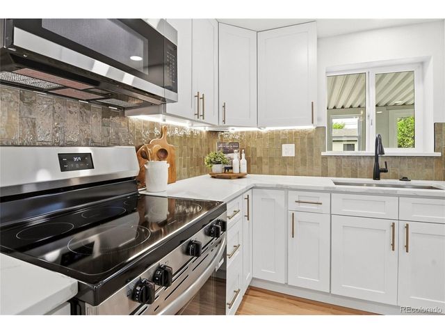 3075 S Emerson Way, Englewood, CO 80113
