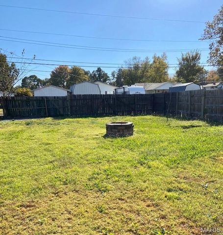 805 W Bain Street, Dexter, MO 63841