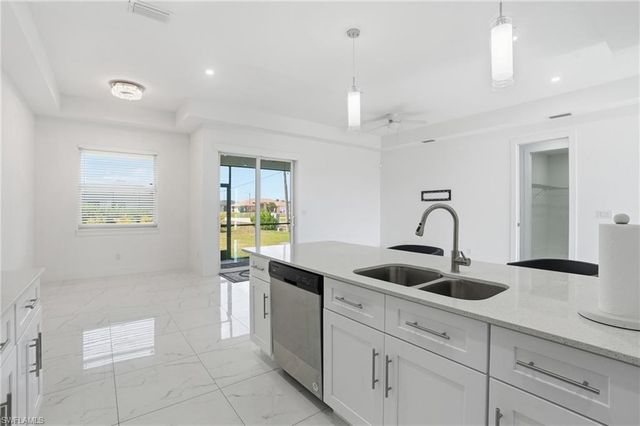 330 El Dorado BLVD N, Cape Coral, FL 33993