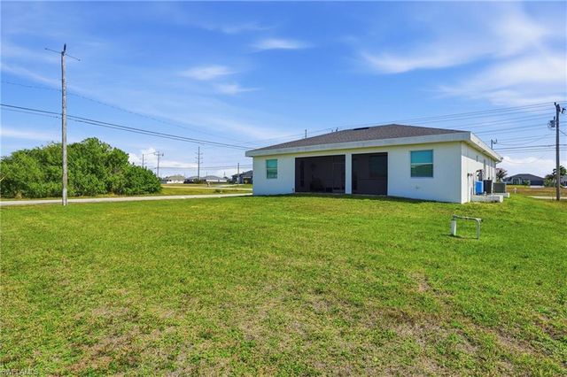 330 El Dorado BLVD N, Cape Coral, FL 33993