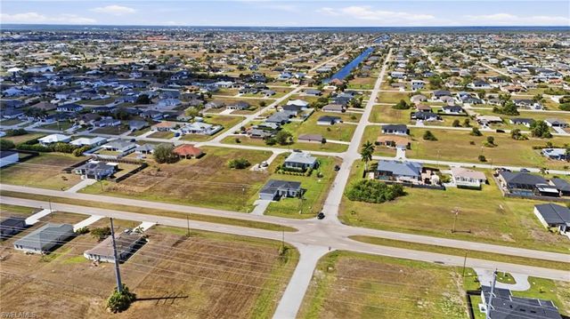 330 El Dorado BLVD N, Cape Coral, FL 33993