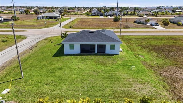 330 El Dorado BLVD N, Cape Coral, FL 33993