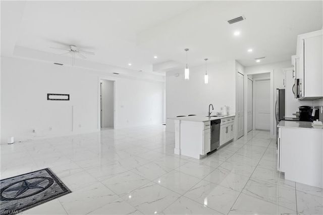 330 El Dorado BLVD N, Cape Coral, FL 33993