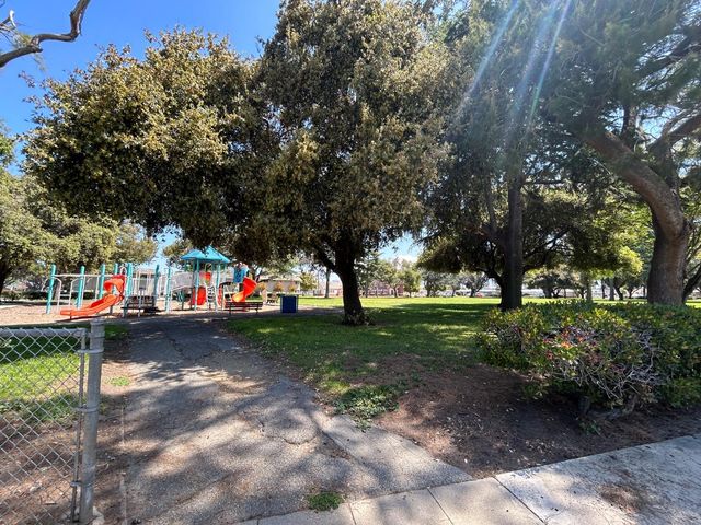 906 Bautista Drive, Salinas, CA 93901
