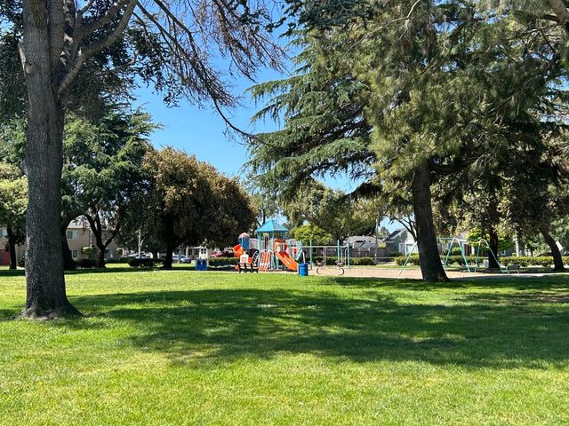 906 Bautista Drive, Salinas, CA 93901