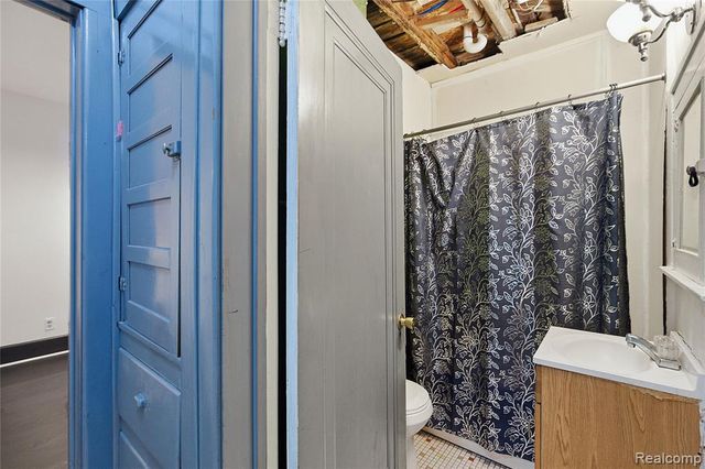 7098 Lafayette Boulevard, Detroit, MI 48209