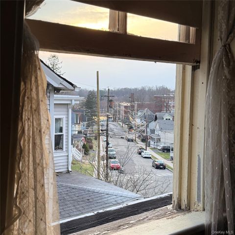 45 Maple Street, Walden, NY 12586