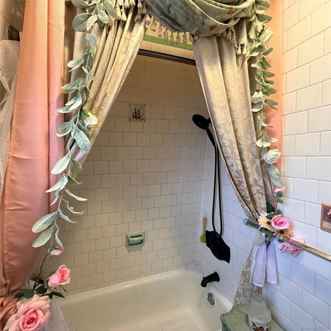 45 Maple Street, Walden, NY 12586