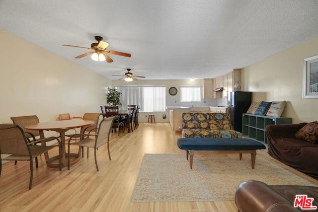 6740 Springpark Avenue 101, Los Angeles, CA 90056