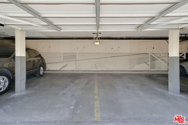 6740 Springpark Avenue 101, Los Angeles, CA 90056