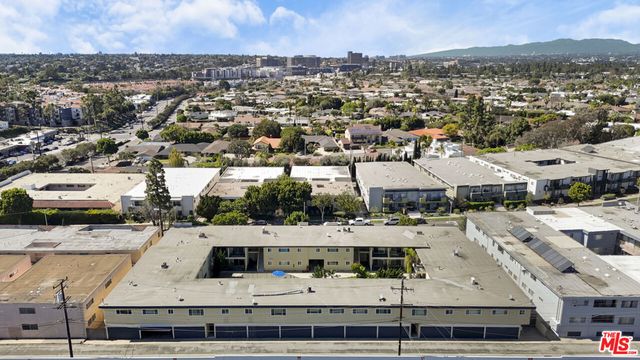 6740 Springpark Avenue 101, Los Angeles, CA 90056